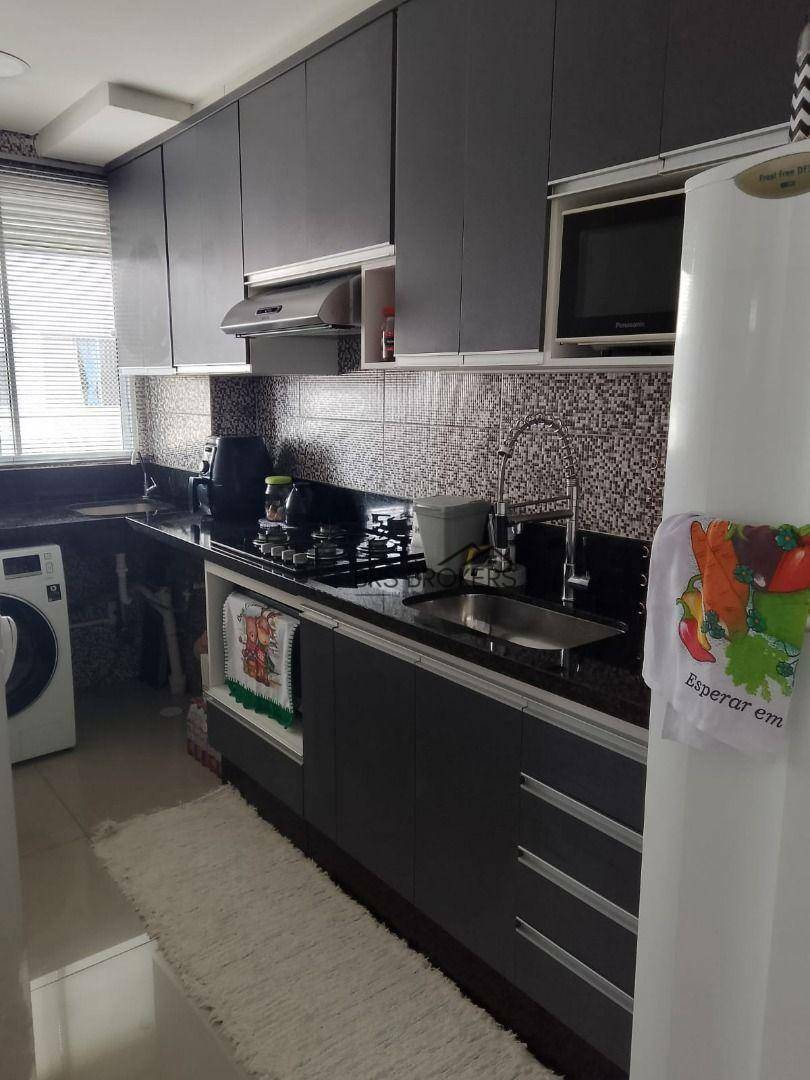 Apartamento à venda com 2 quartos, 44m² - Foto 3