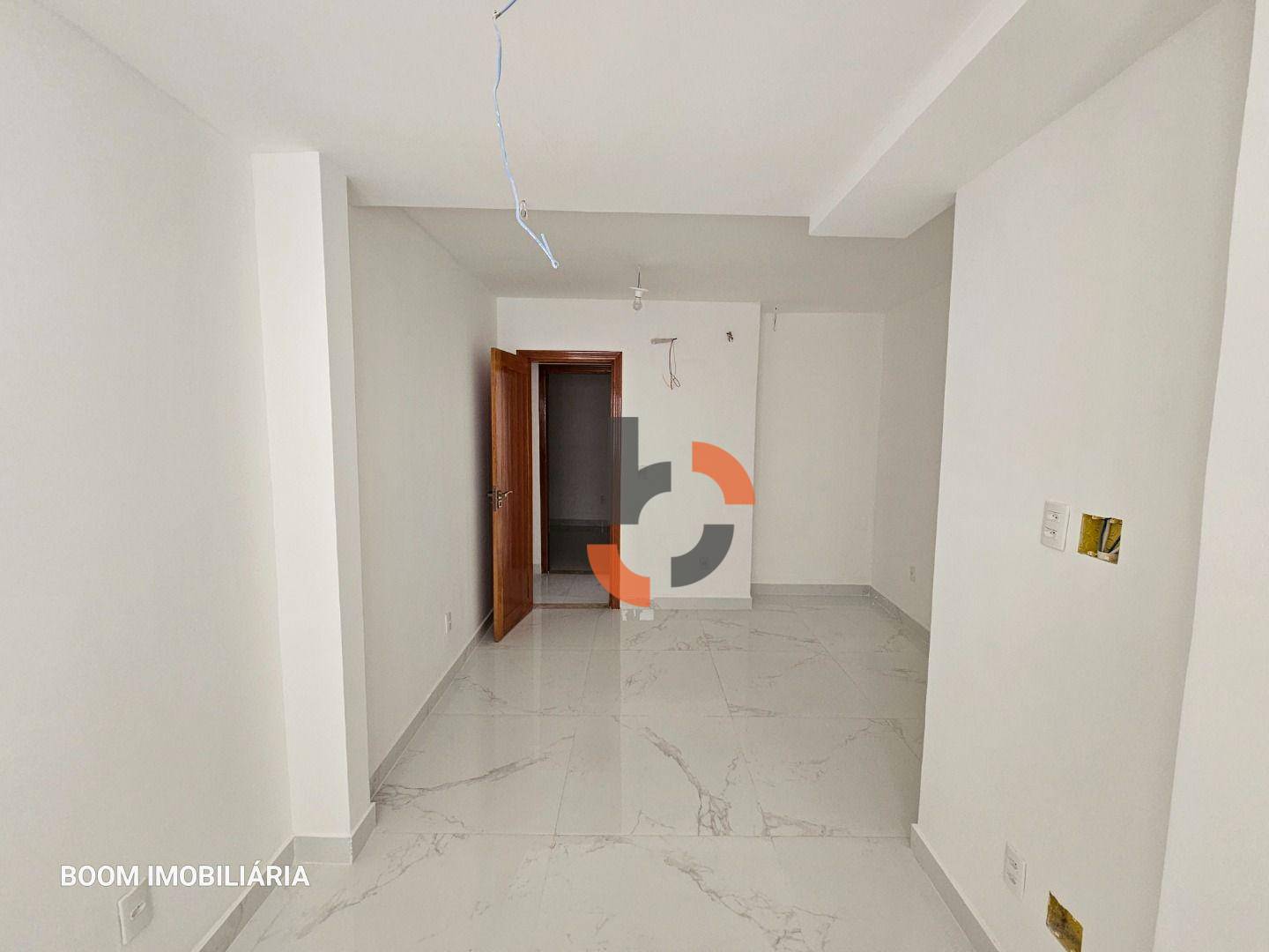 Casa à venda com 3 quartos, 71m² - Foto 8