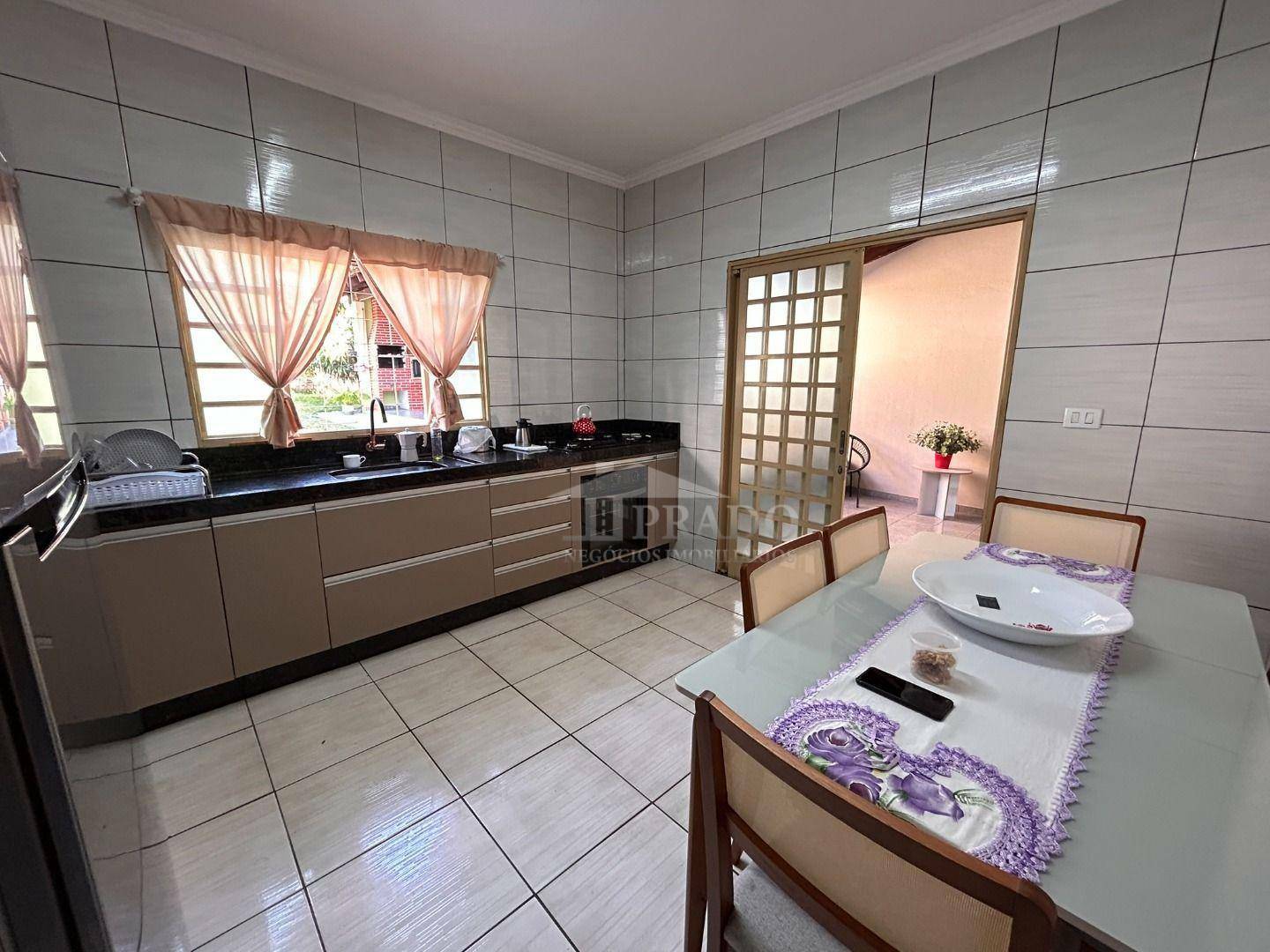 Casa à venda com 3 quartos, 200m² - Foto 15