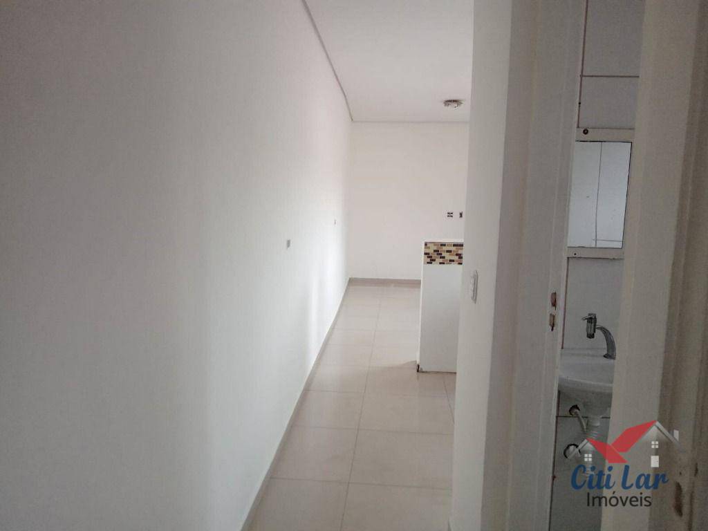 Casa para alugar com 2 quartos, 65m² - Foto 5