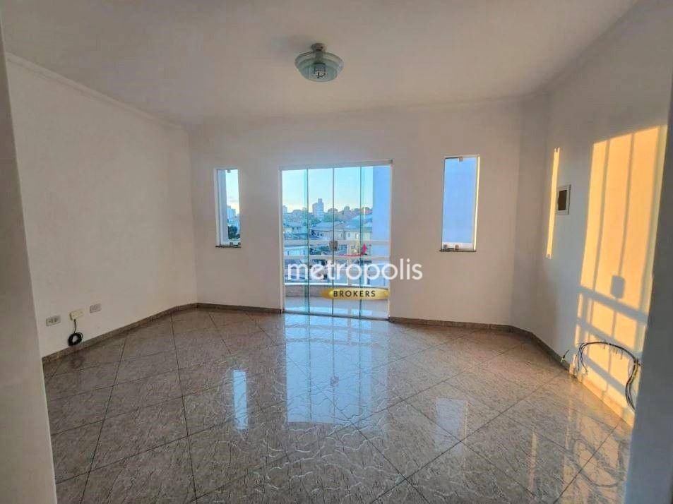 Sobrado à venda com 3 quartos, 200m² - Foto 1