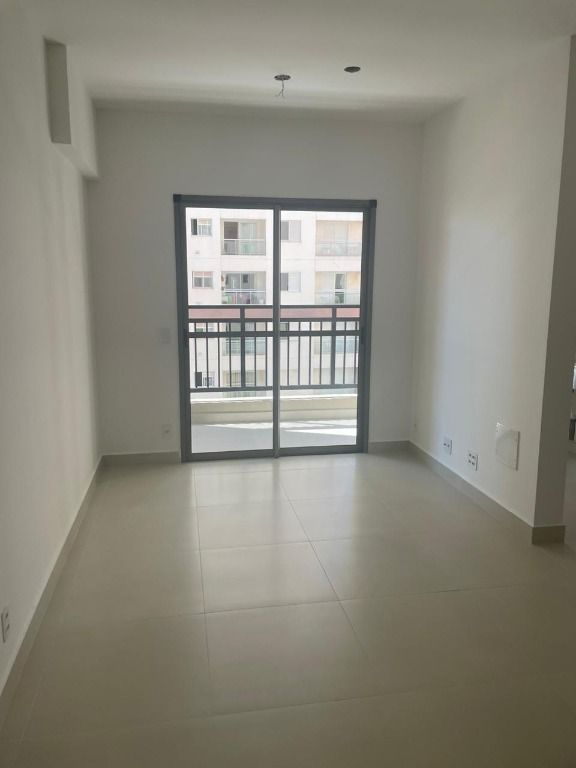 Apartamento para alugar com 2 quartos, 70m² - Foto 1