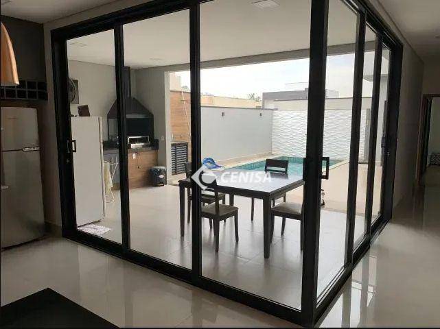 Casa de Condomínio à venda com 3 quartos, 195m² - Foto 3