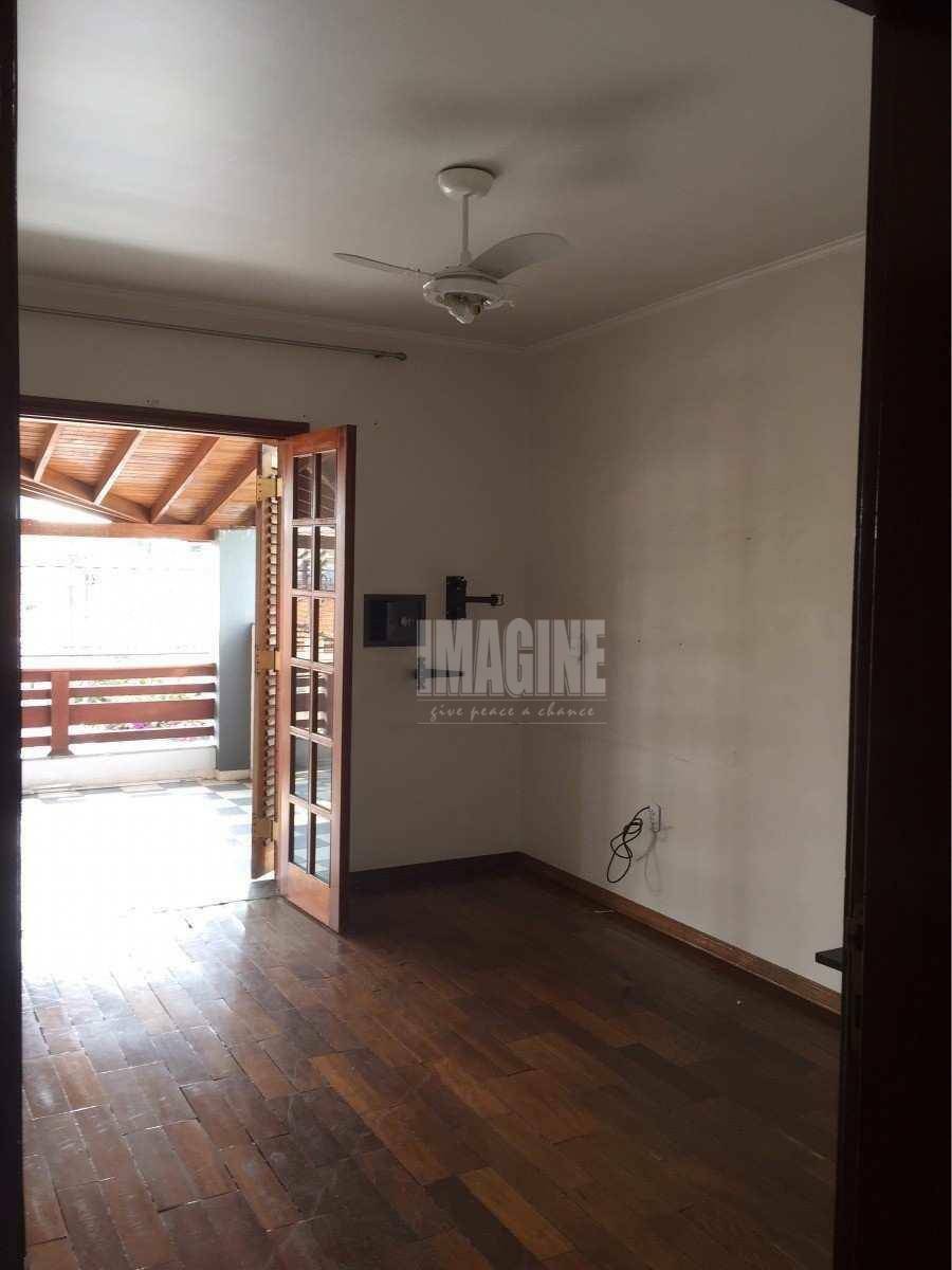 Sobrado à venda com 3 quartos, 220m² - Foto 1