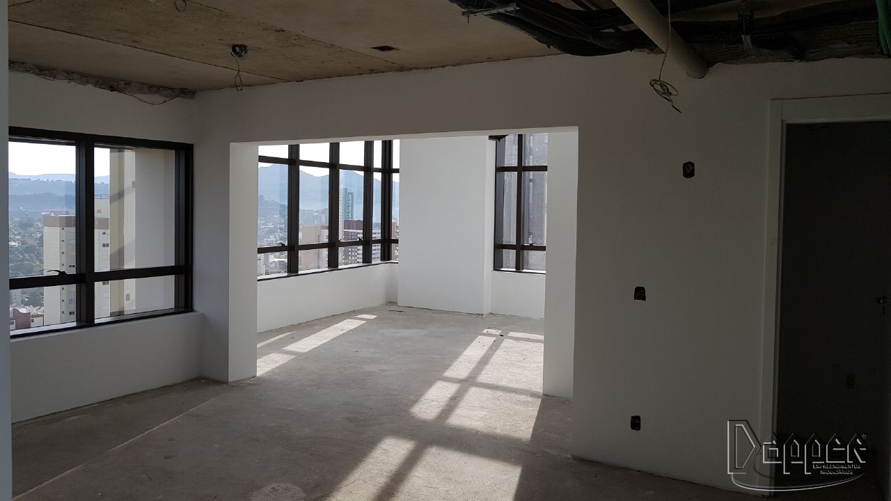 Apartamento à venda com 3 quartos, 166m² - Foto 3