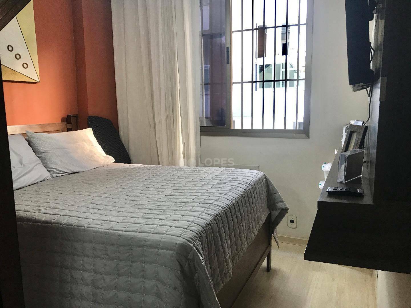 Apartamento à venda com 2 quartos, 80m² - Foto 3