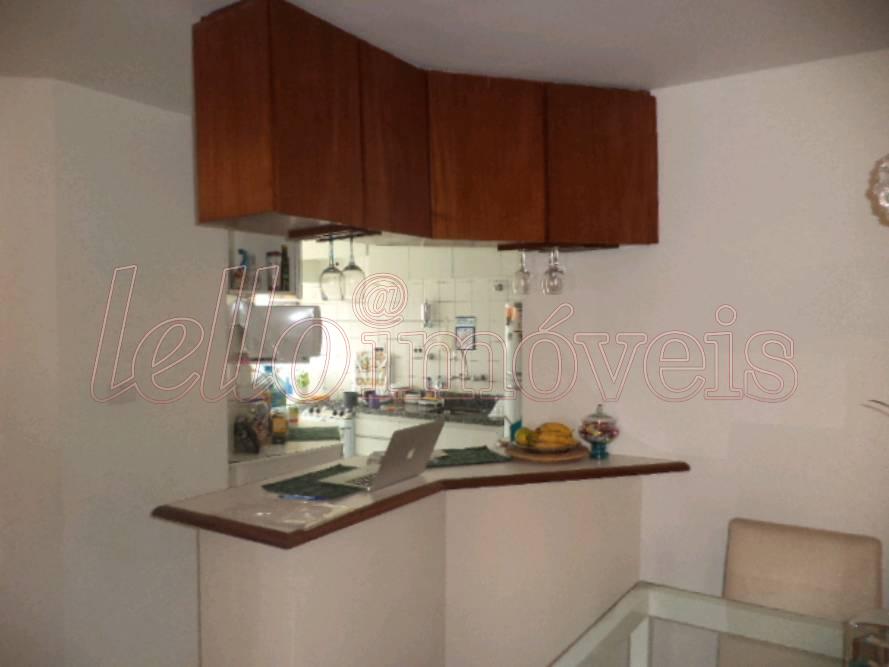 Apartamento para alugar com 2 quartos, 74m² - Foto 11