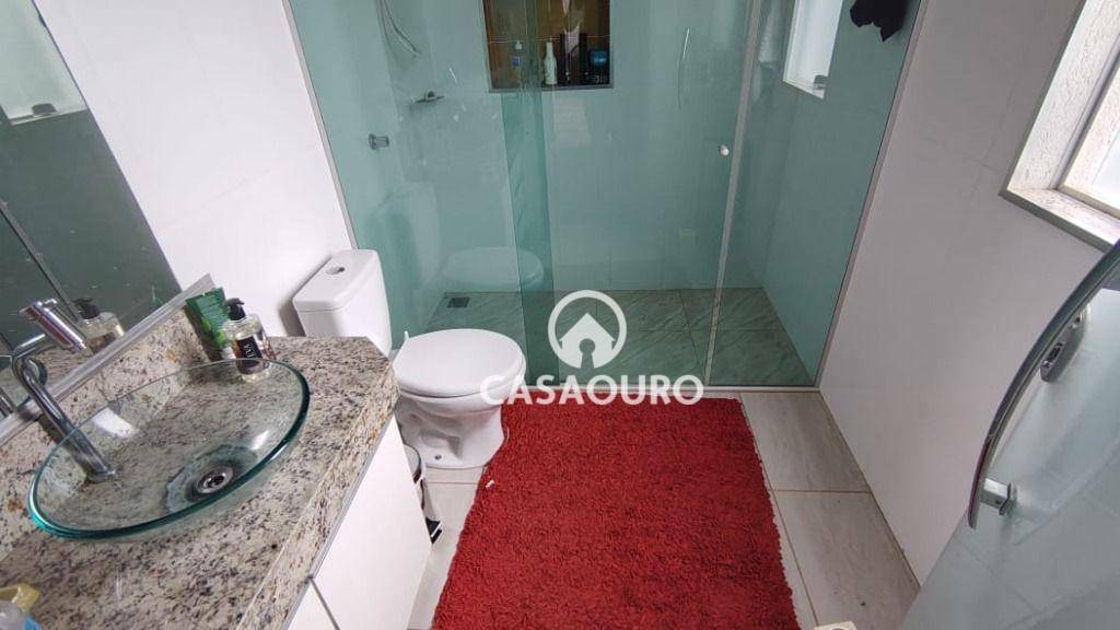 Casa de Condomínio à venda com 4 quartos, 250m² - Foto 24