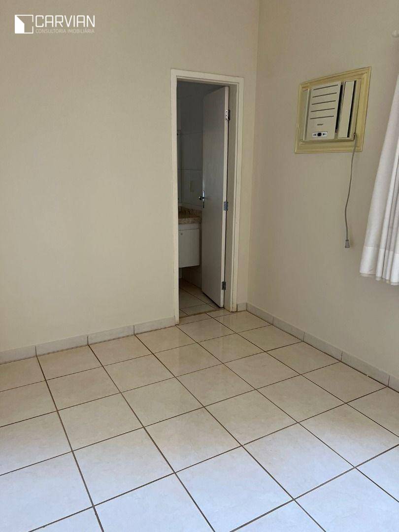 Apartamento para alugar com 3 quartos, 95m² - Foto 12