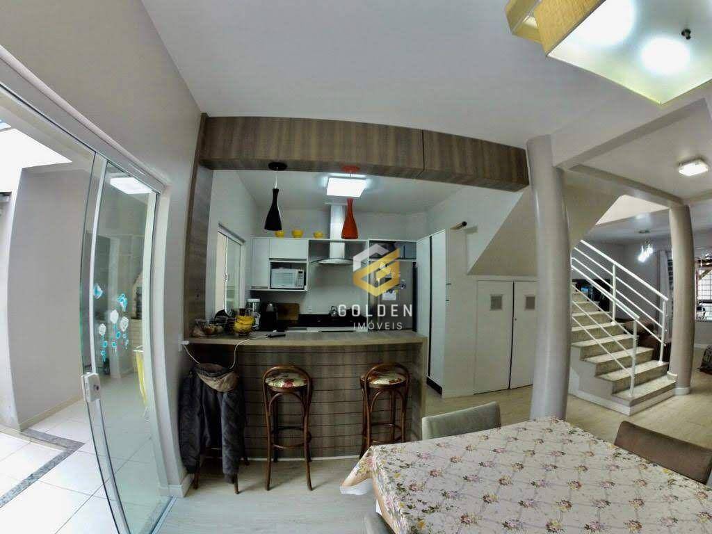 Sobrado à venda com 3 quartos, 180m² - Foto 7