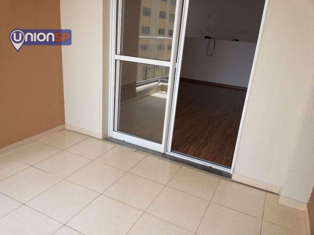 Apartamento à venda com 3 quartos, 69m² - Foto 2