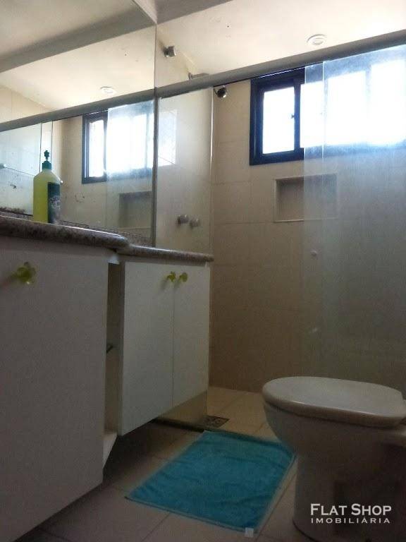 Apartamento à venda com 4 quartos, 210m² - Foto 17