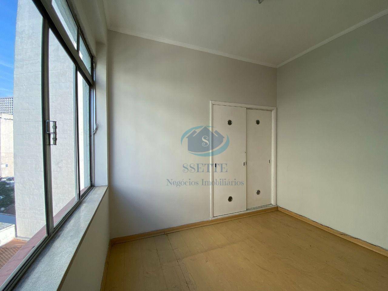 Apartamento à venda com 2 quartos, 70m² - Foto 17