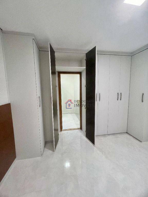 Sobrado à venda com 3 quartos, 210m² - Foto 29