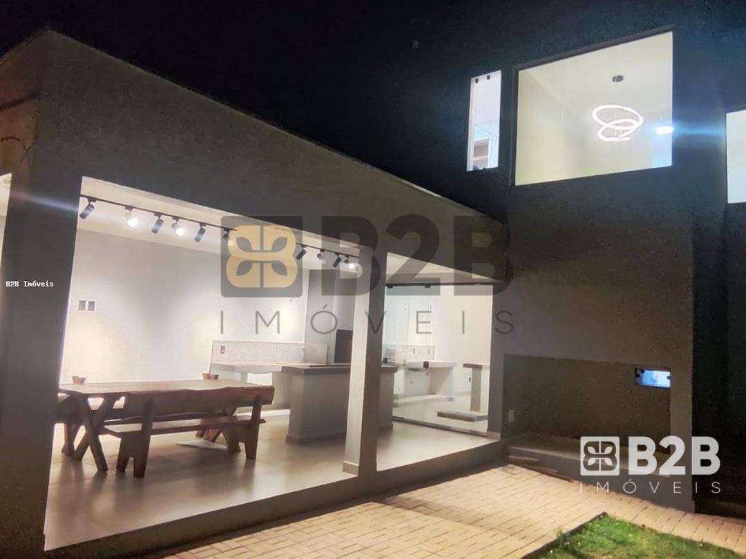 Casa à venda com 3 quartos, 230m² - Foto 6