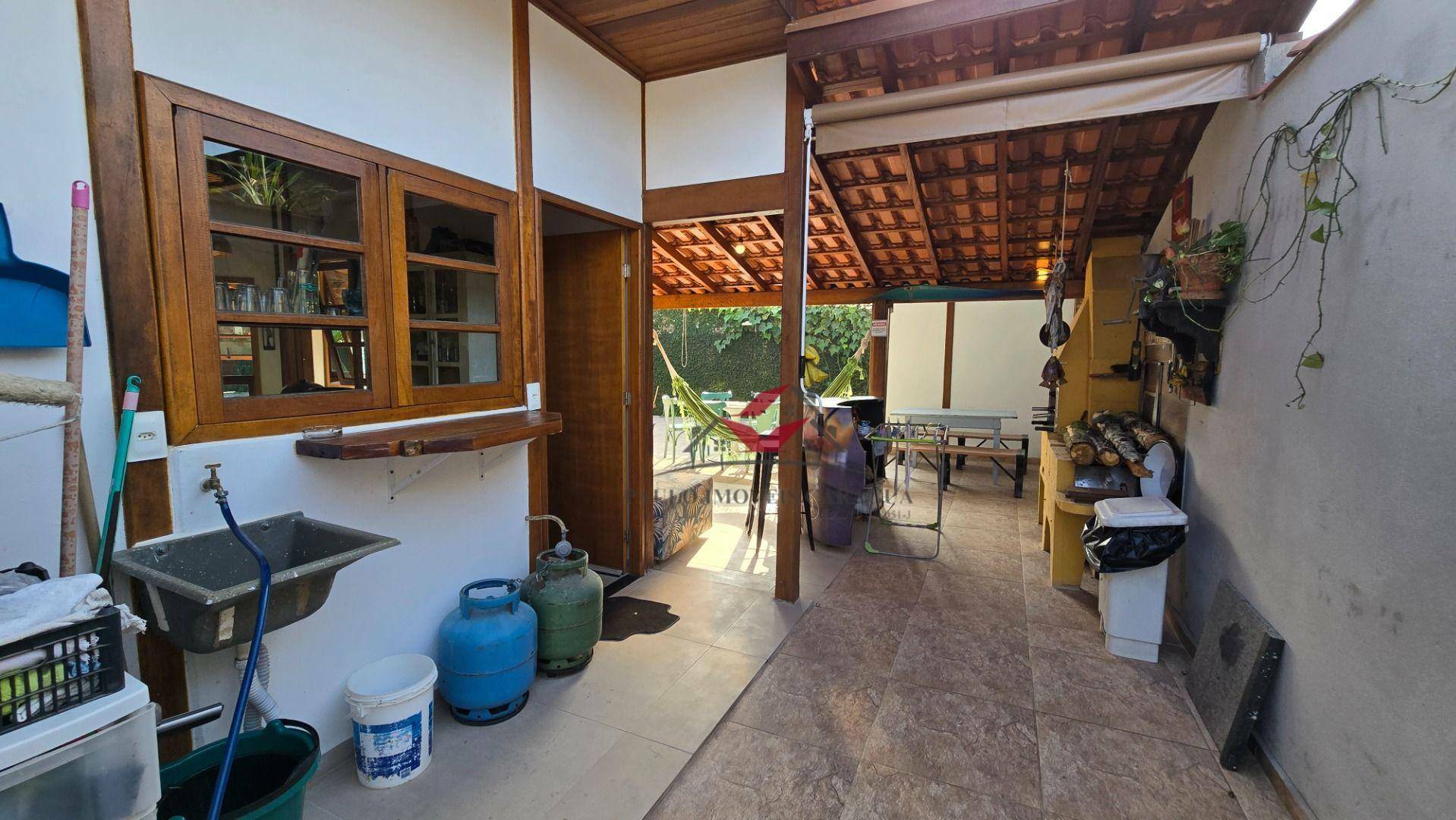 Casa à venda com 3 quartos, 92m² - Foto 13