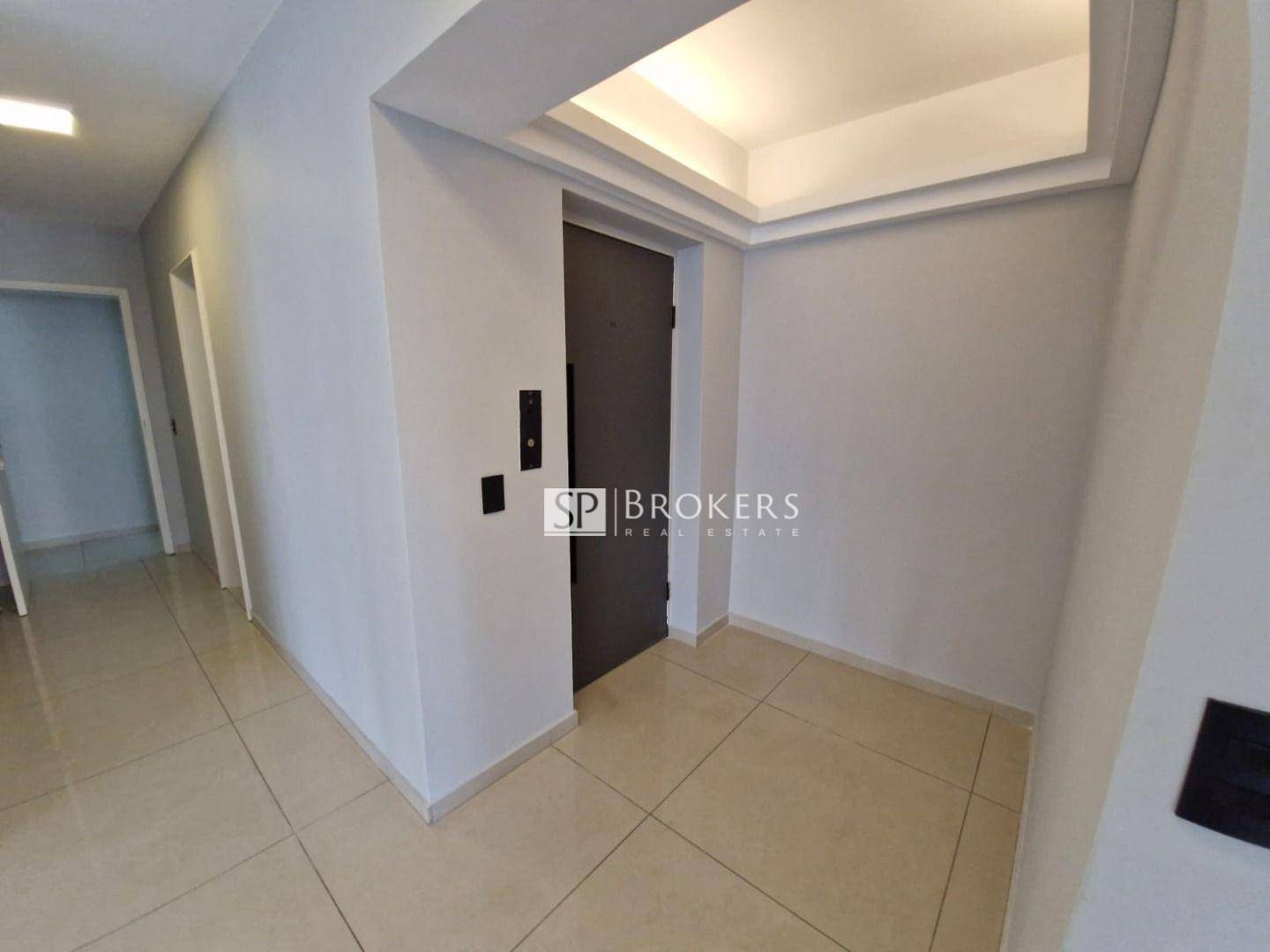 Apartamento à venda com 4 quartos, 212m² - Foto 10