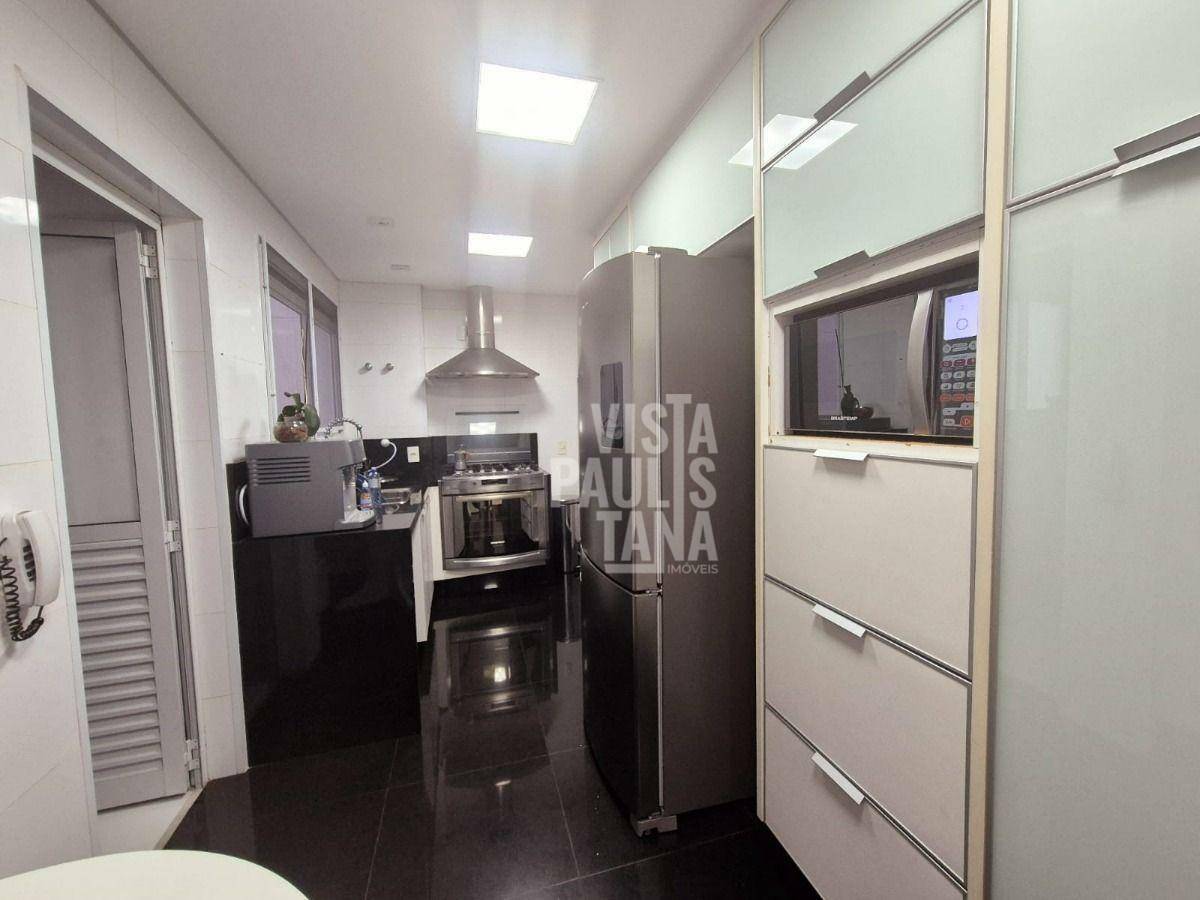 Apartamento à venda com 3 quartos, 121m² - Foto 2