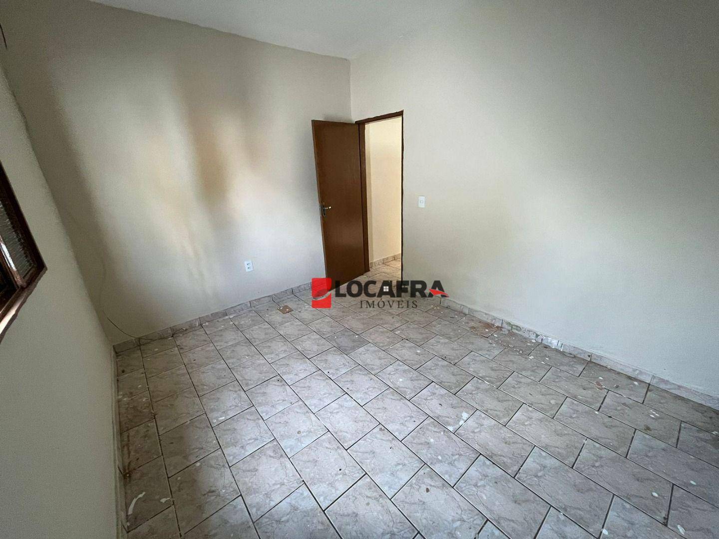 Casa para alugar com 1 quarto, 50m² - Foto 8