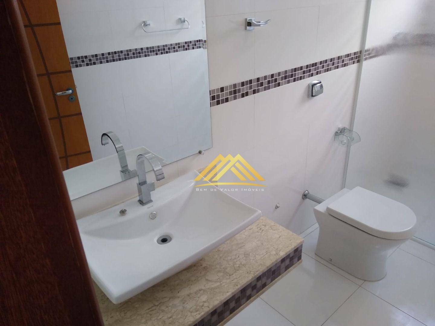 Casa à venda com 3 quartos, 210m² - Foto 31