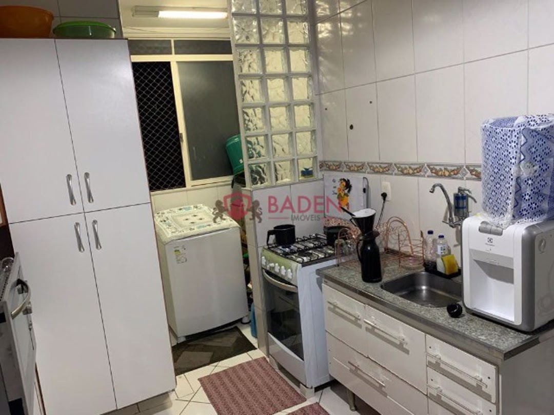 Apartamento à venda com 2 quartos, 79m² - Foto 3