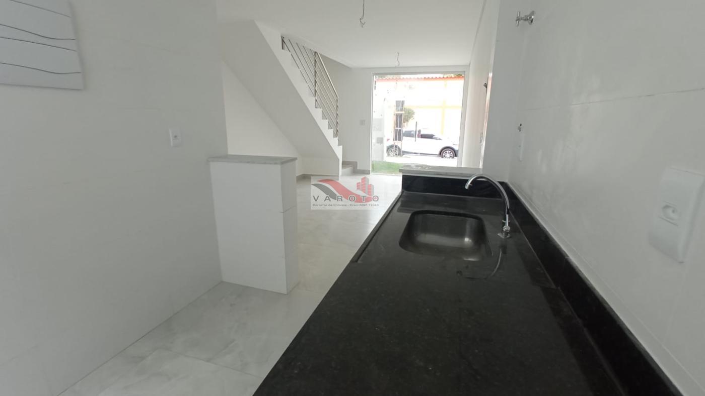 Casa à venda com 2 quartos, 48m² - Foto 23