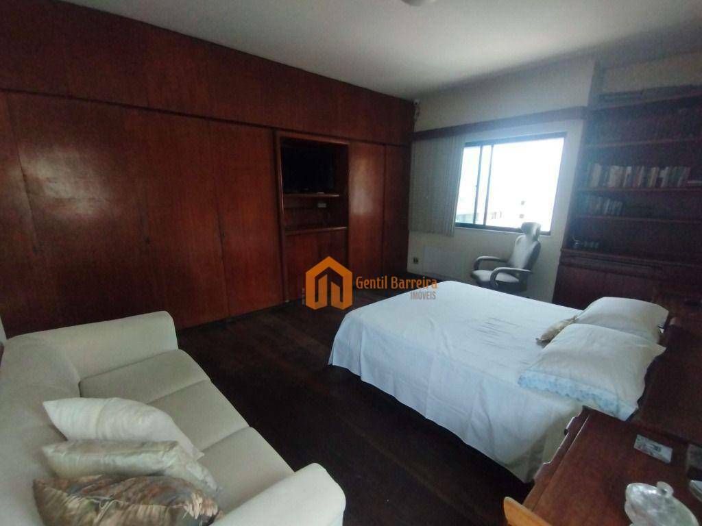 Apartamento à venda com 3 quartos, 276m² - Foto 18