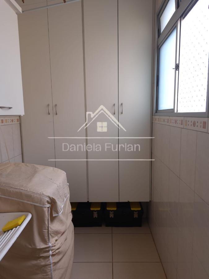 Apartamento à venda com 2 quartos, 62m² - Foto 12