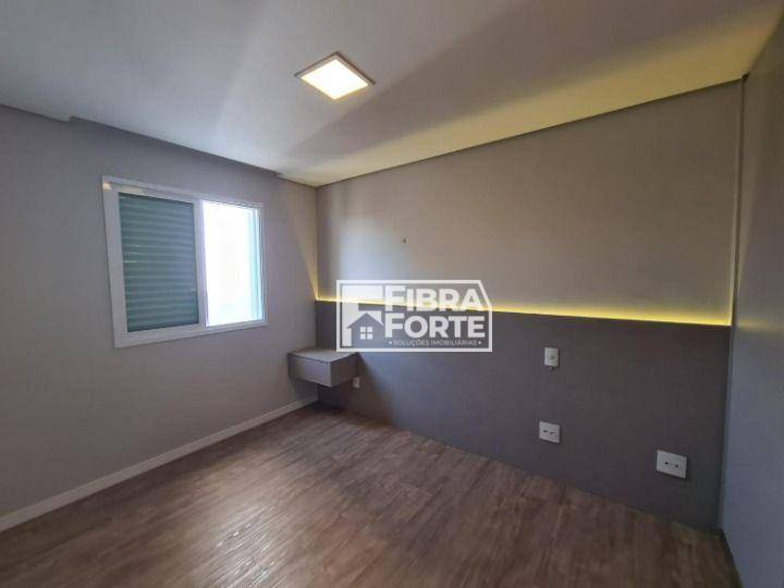 Apartamento à venda com 2 quartos, 67m² - Foto 5