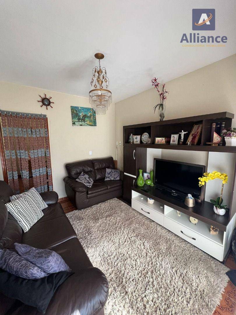 Casa à venda com 3 quartos, 250m² - Foto 7