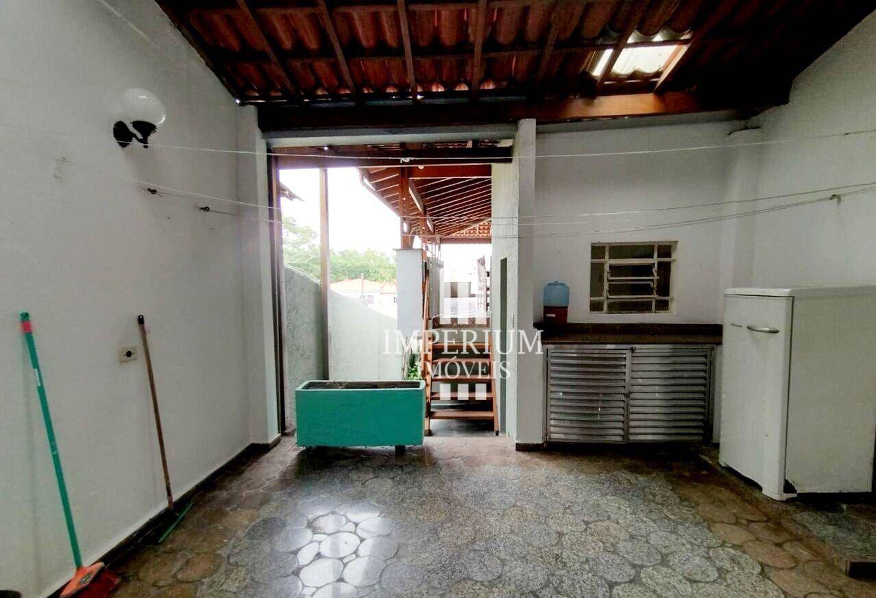 Sobrado à venda e aluguel com 3 quartos, 180m² - Foto 16