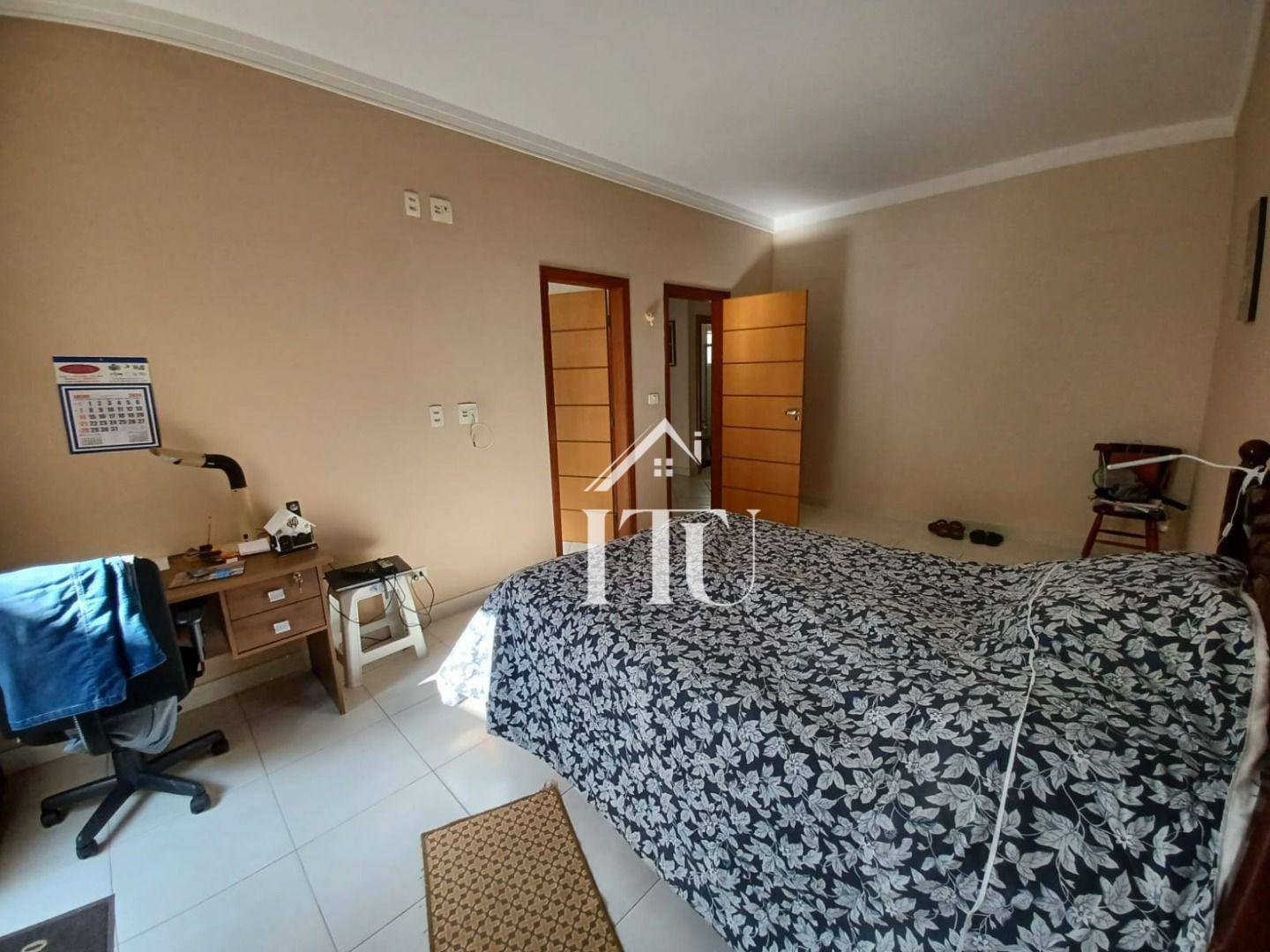 Casa à venda com 5 quartos, 300m² - Foto 38