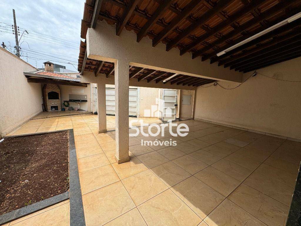 Casa à venda com 3 quartos, 280m² - Foto 19