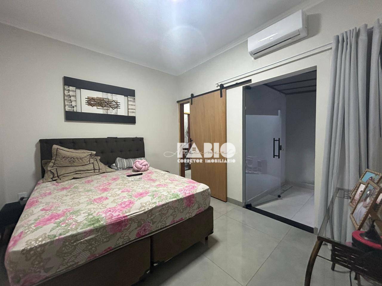 Casa à venda com 2 quartos, 150m² - Foto 5