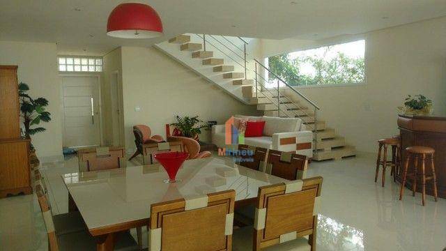 Casa de Condomínio à venda com 4 quartos, 363m² - Foto 1