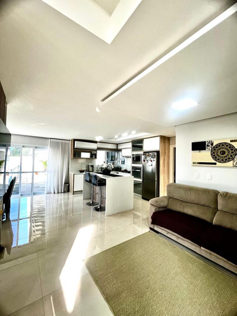 Casa à venda com 3 quartos, 294m² - Foto 9