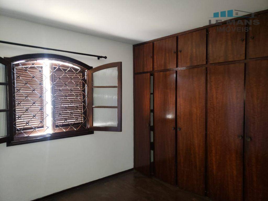 Casa à venda com 3 quartos, 211m² - Foto 22