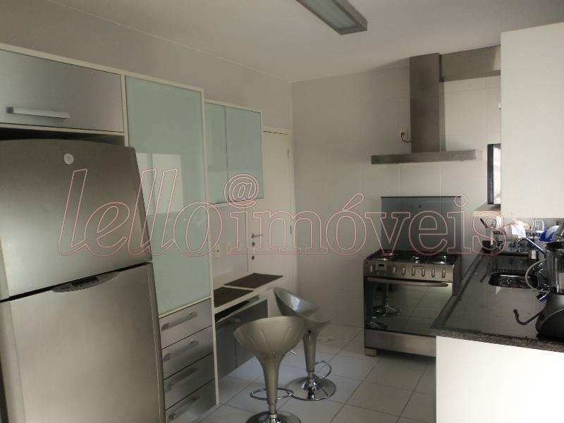 Apartamento para alugar com 3 quartos, 126m² - Foto 11