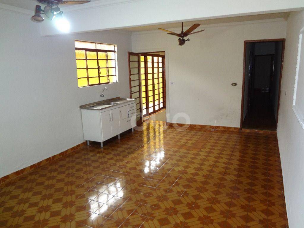 Casa à venda com 2 quartos, 100m² - Foto 2