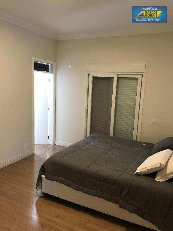 Casa de Condomínio à venda com 4 quartos, 500m² - Foto 47