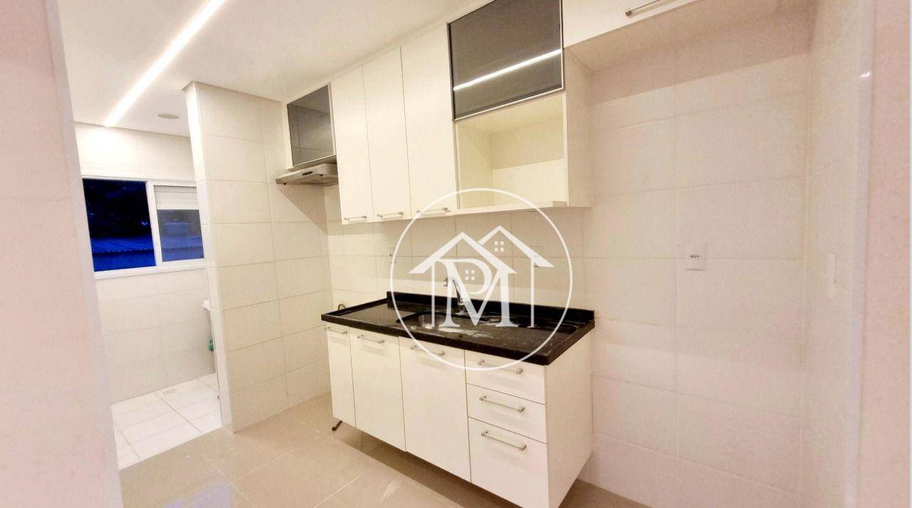 Apartamento à venda com 2 quartos, 65m² - Foto 2