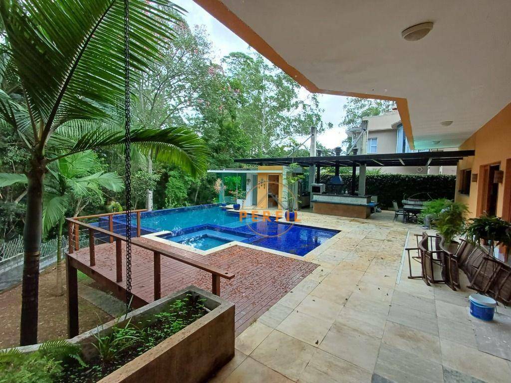 Casa de Condomínio à venda e aluguel com 6 quartos, 600m² - Foto 1