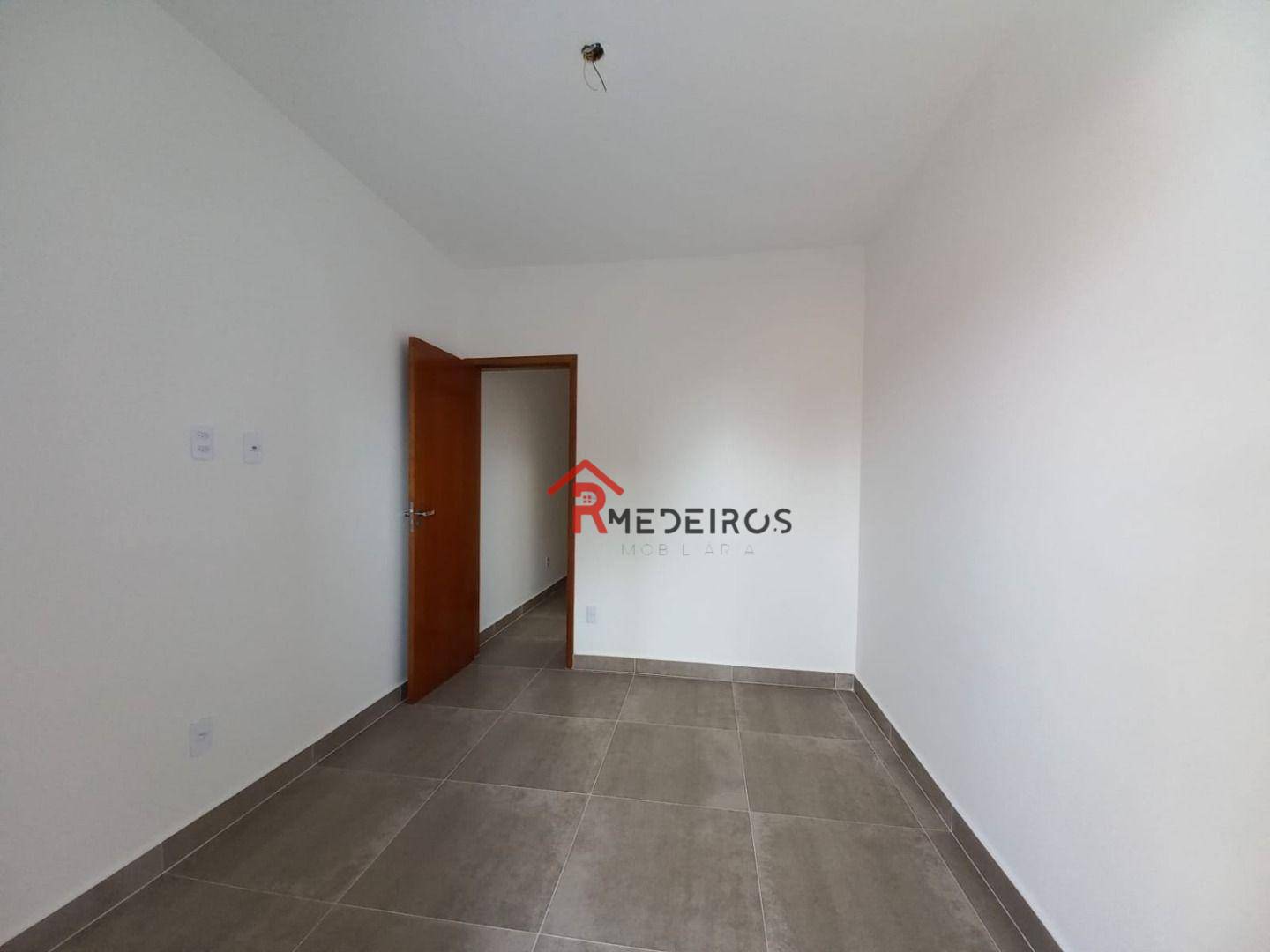 Casa à venda com 2 quartos, 59m² - Foto 13