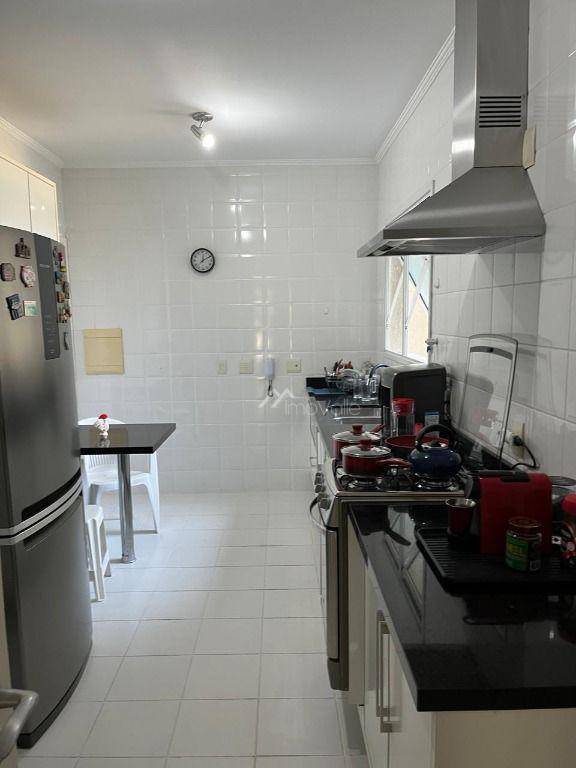 Apartamento à venda com 4 quartos, 140m² - Foto 5