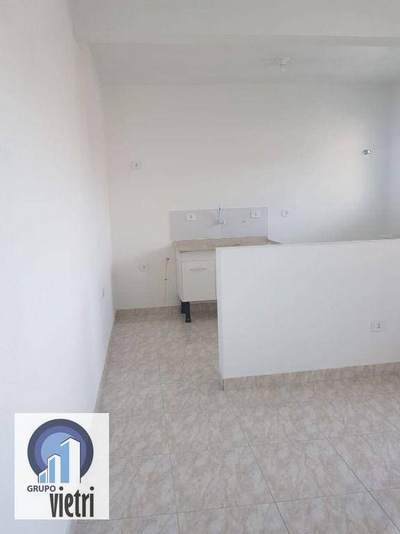 Casa para alugar com 2 quartos, 70m² - Foto 20