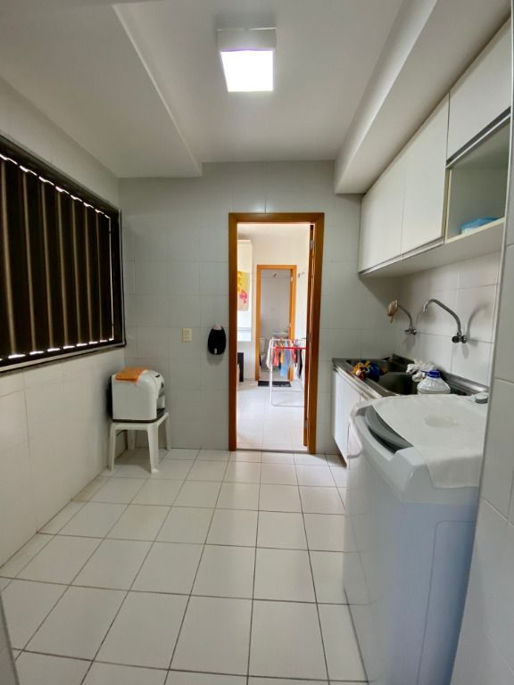 Apartamento à venda com 3 quartos, 165m² - Foto 18