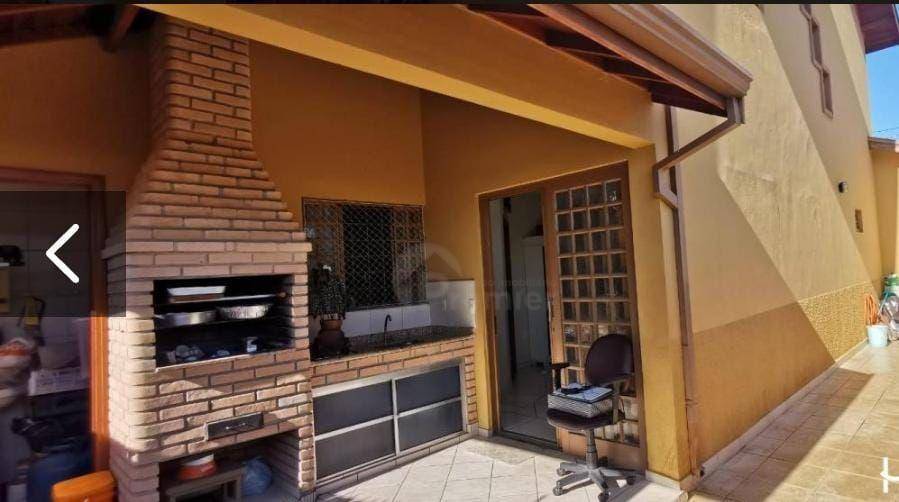 Casa à venda com 3 quartos, 160m² - Foto 4