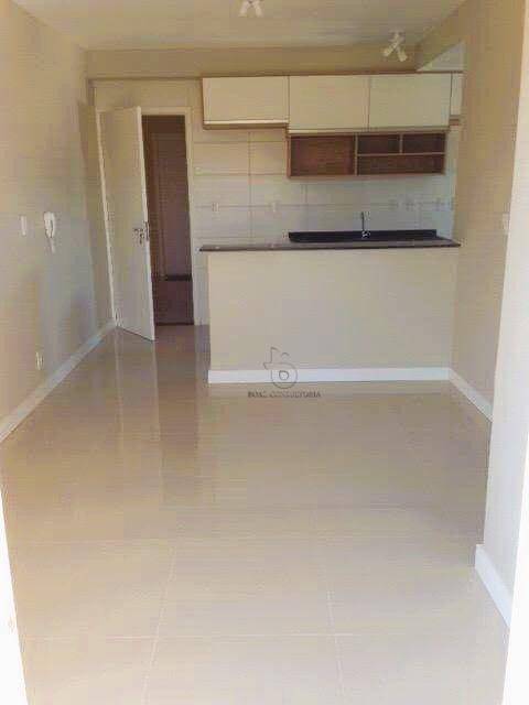 Apartamento à venda com 2 quartos, 56m² - Foto 14