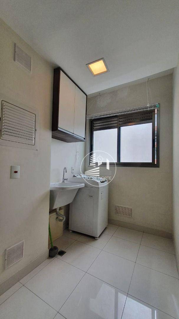 Apartamento para alugar com 2 quartos, 100m² - Foto 8