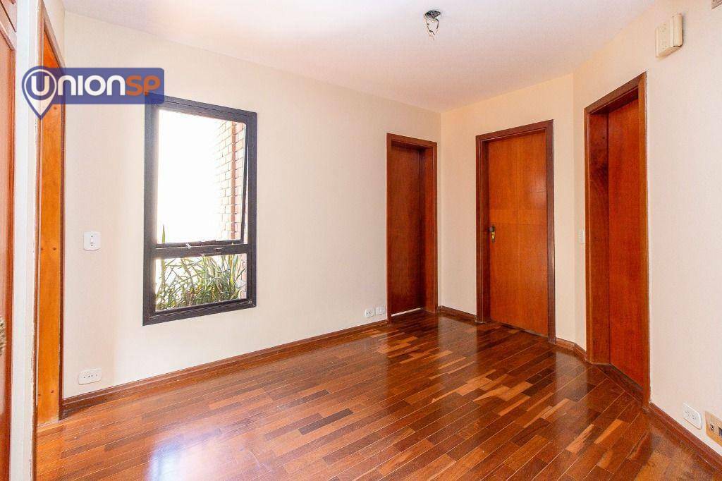 Apartamento à venda com 4 quartos, 204m² - Foto 12